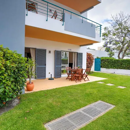 Beautiful With A Bedroom In Meia Praia And A Communal Swimming Pool Appartement