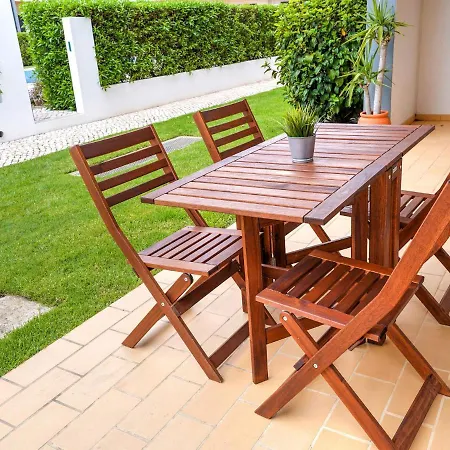 Beautiful With A Bedroom In Meia Praia And A Communal Swimming Pool Lagos